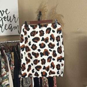 Talbots women’s animal print cotton skirt lined size 10 petite